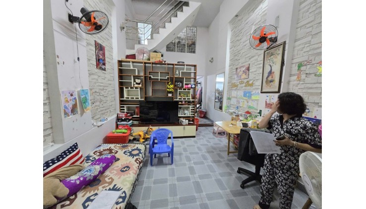 HXH Hiệp Bình Chánh - 3 TẦNG - 64m2 - KHÔNG QUY HOẠCH - SỔ A4 - ĐẦY ĐỦ CÔNG NĂNG - DÂN TRÍ CAO.